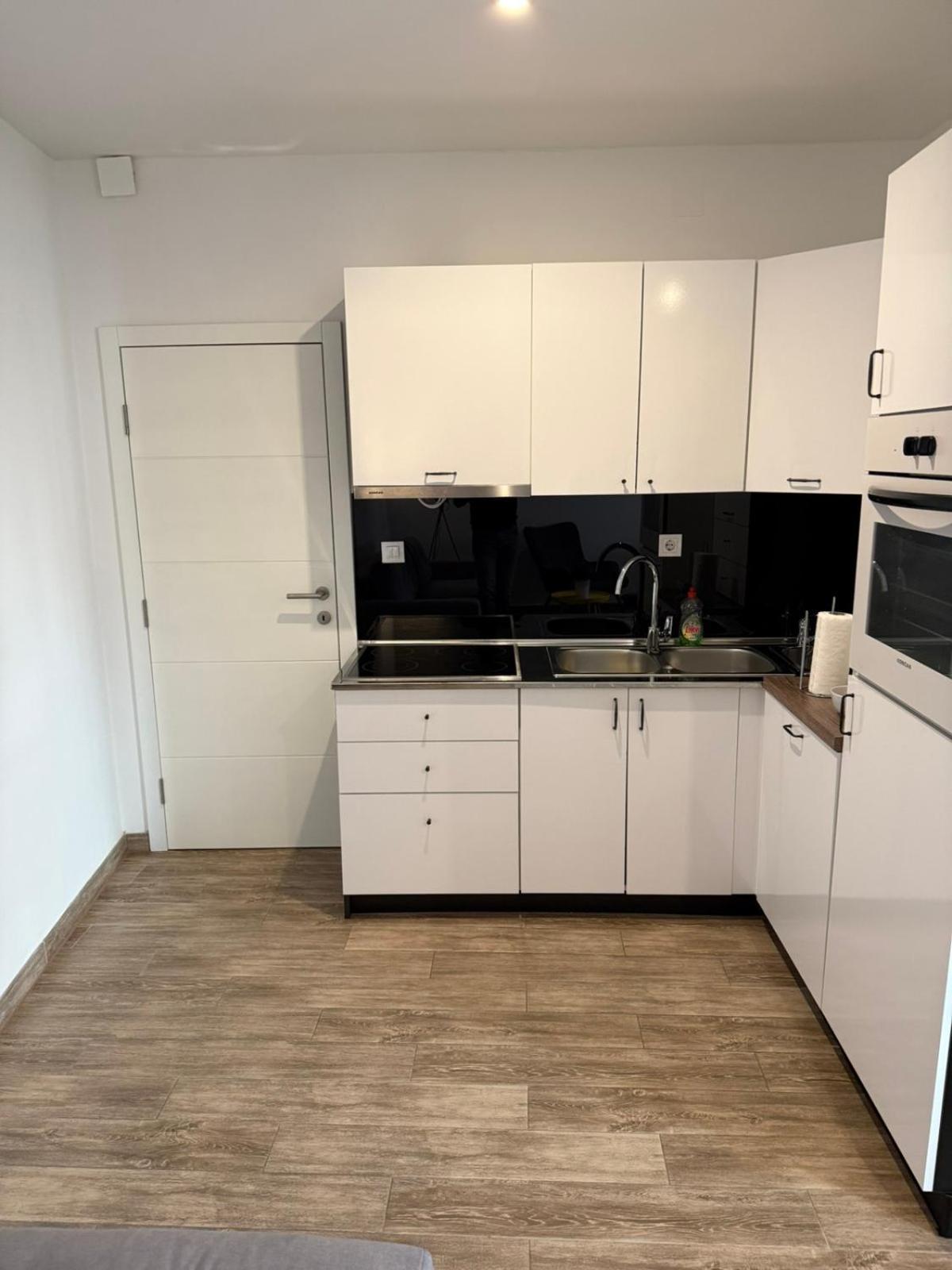 Home Apartmani I Sobe Осиек Экстерьер фото