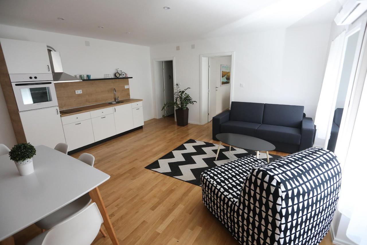 Home Apartmani I Sobe Осиек Экстерьер фото