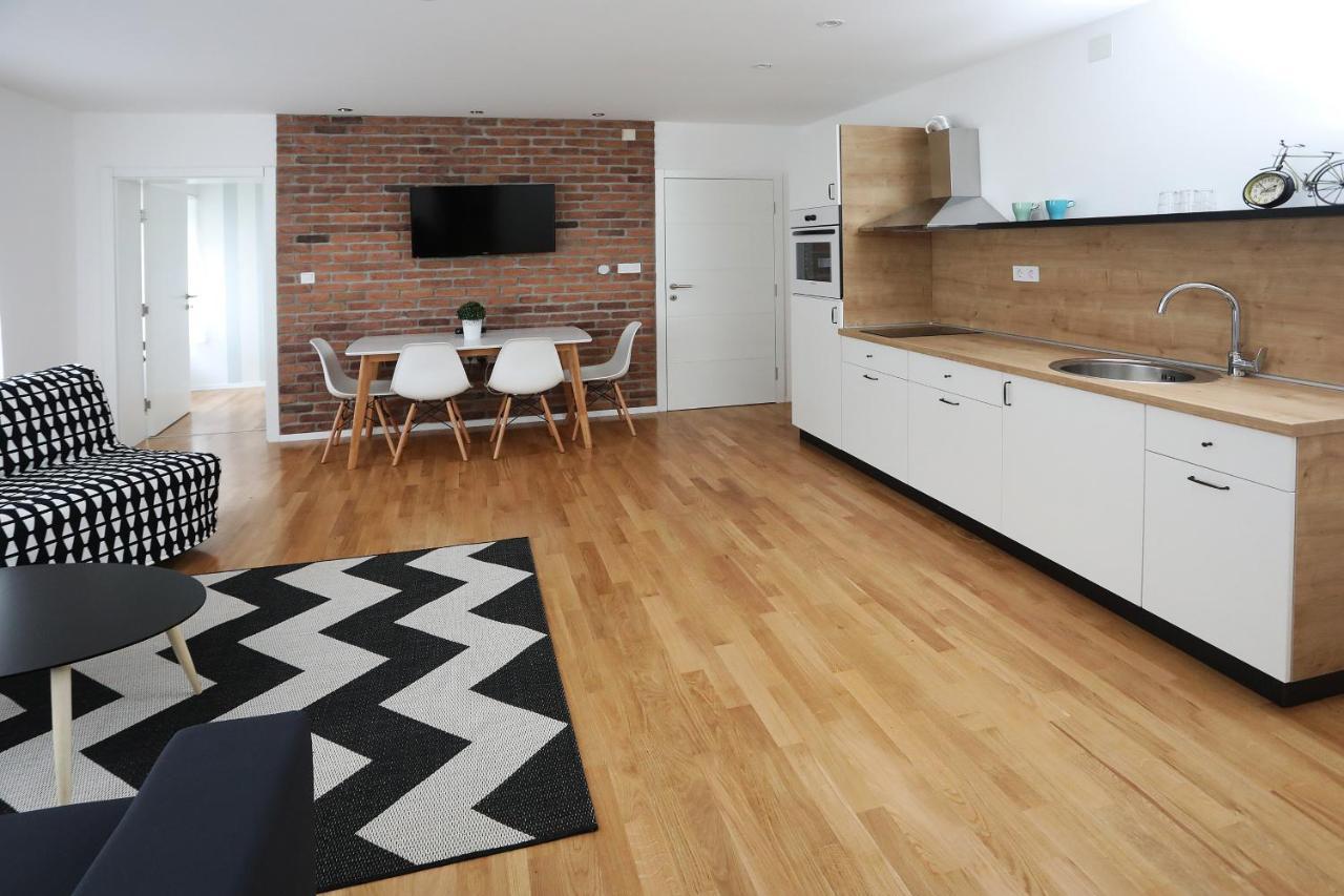 Home Apartmani I Sobe Осиек Экстерьер фото