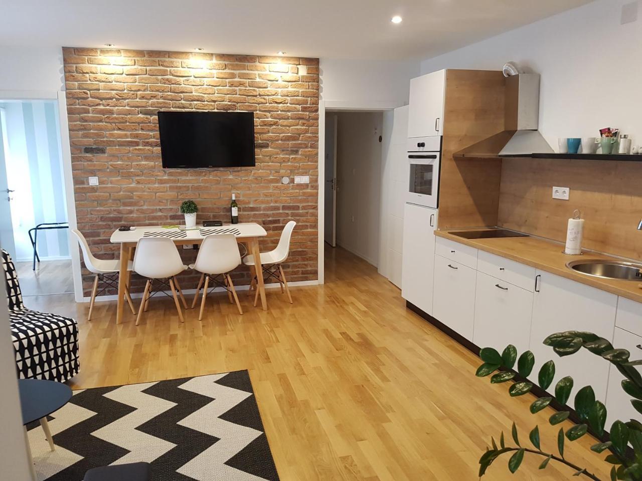 Home Apartmani I Sobe Осиек Экстерьер фото